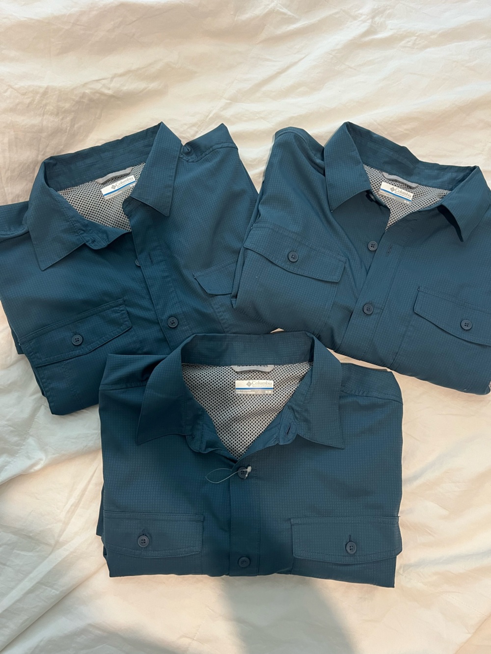 Columbia Blue Teal Mesh-Lined Button Shirt